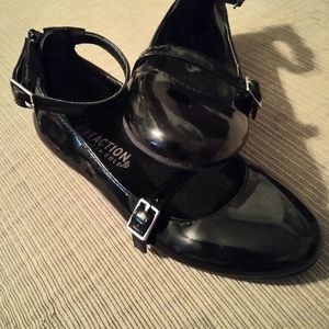 Kenneth Cole Reaction Girls dress shoes sz 13